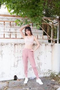 女主播户外写真,女主播演绎自然风情